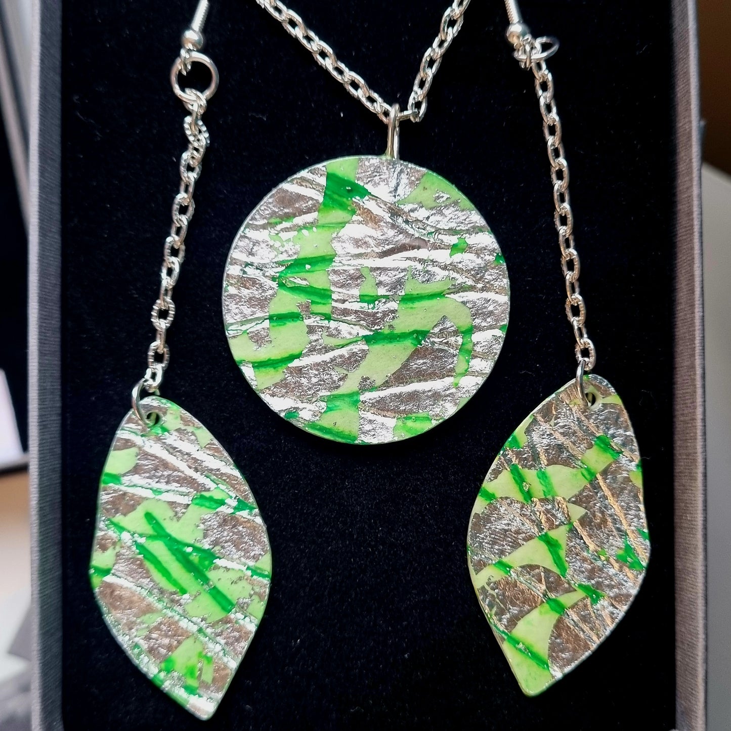 Green & Silver Necklace & Earrings Set