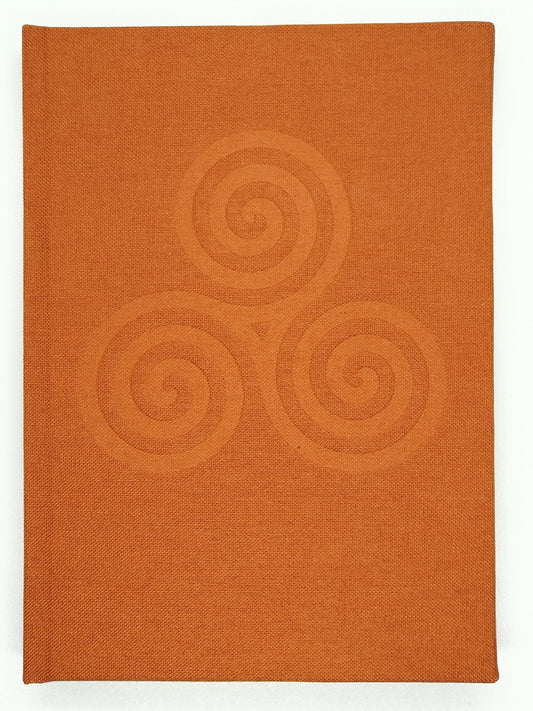 Irish-Linen-Handbound-Notebook-Trinity-Knot